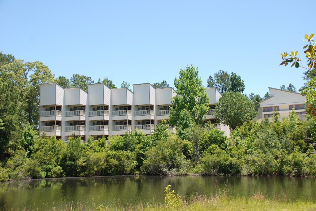 27 Lee Lodge Lake